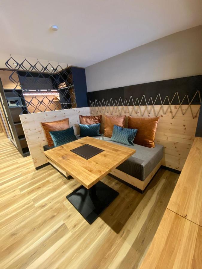 Hotel Tirol
