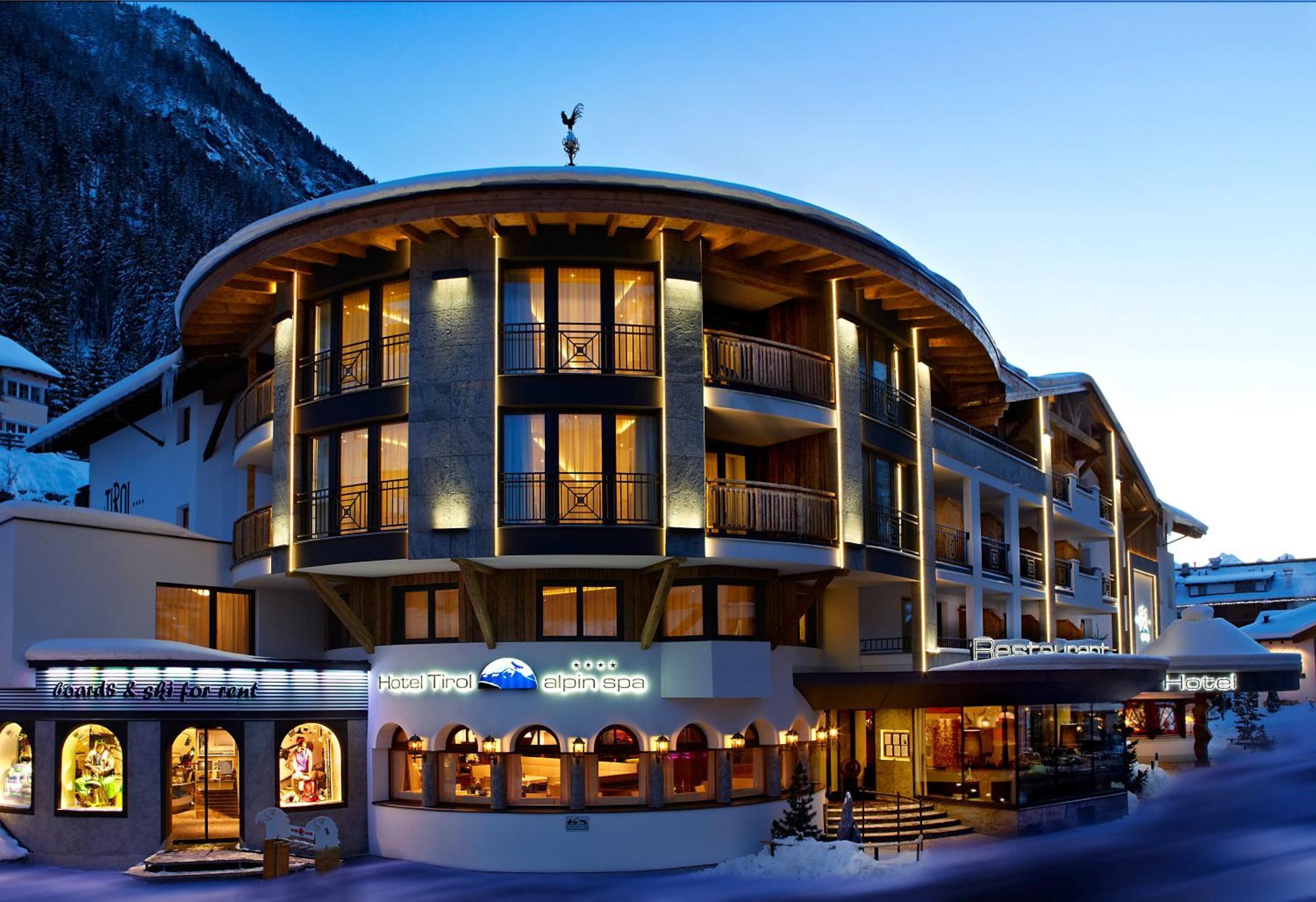 Tirol Hotel 4*