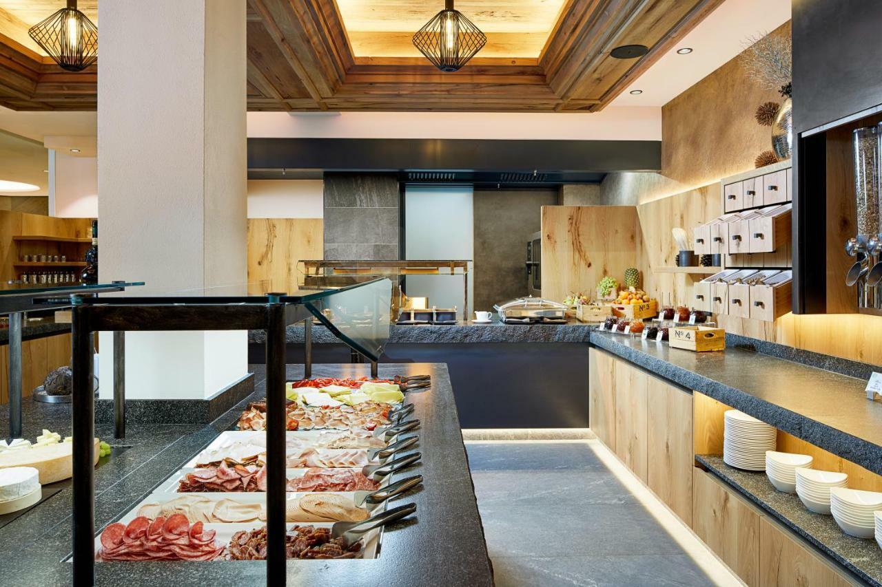 Hotel Tirol 4*