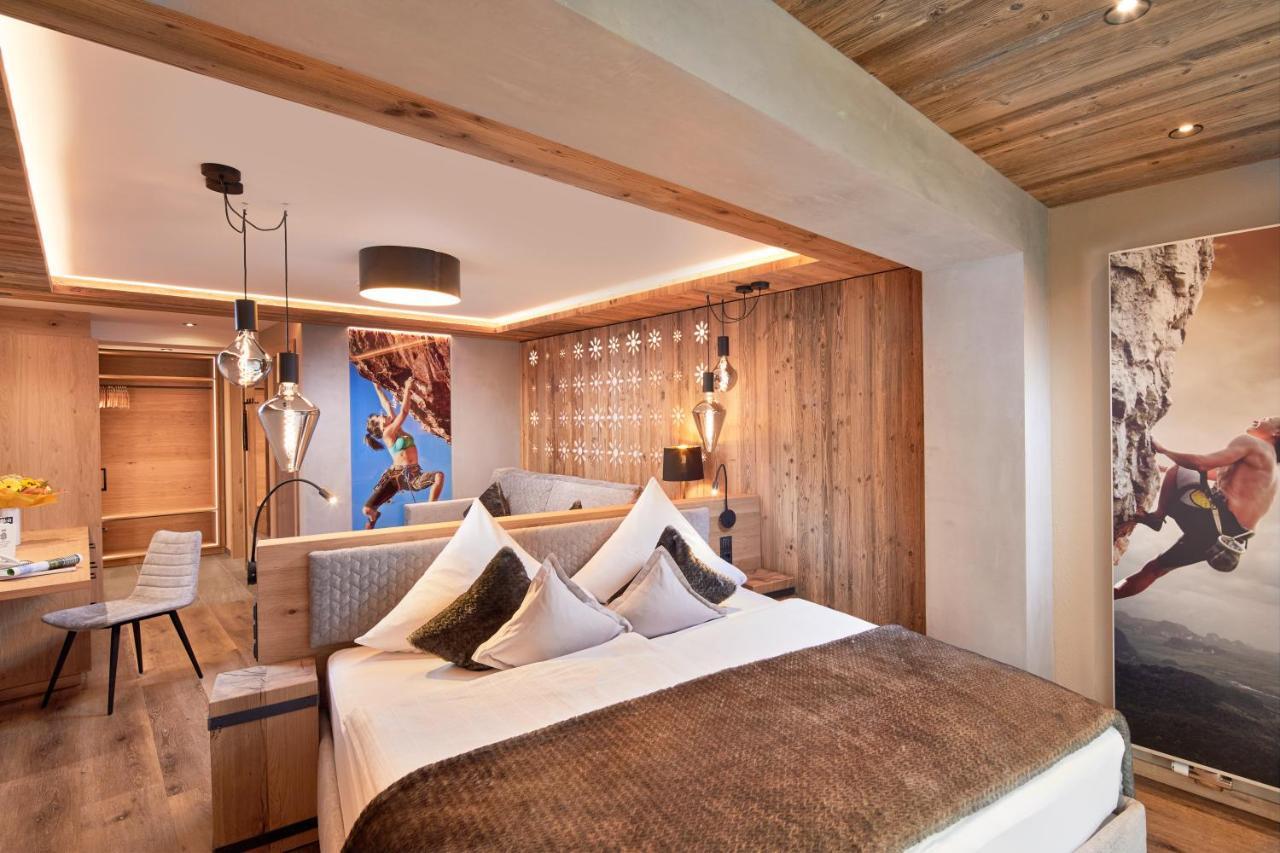 Hotel Tirol 4*